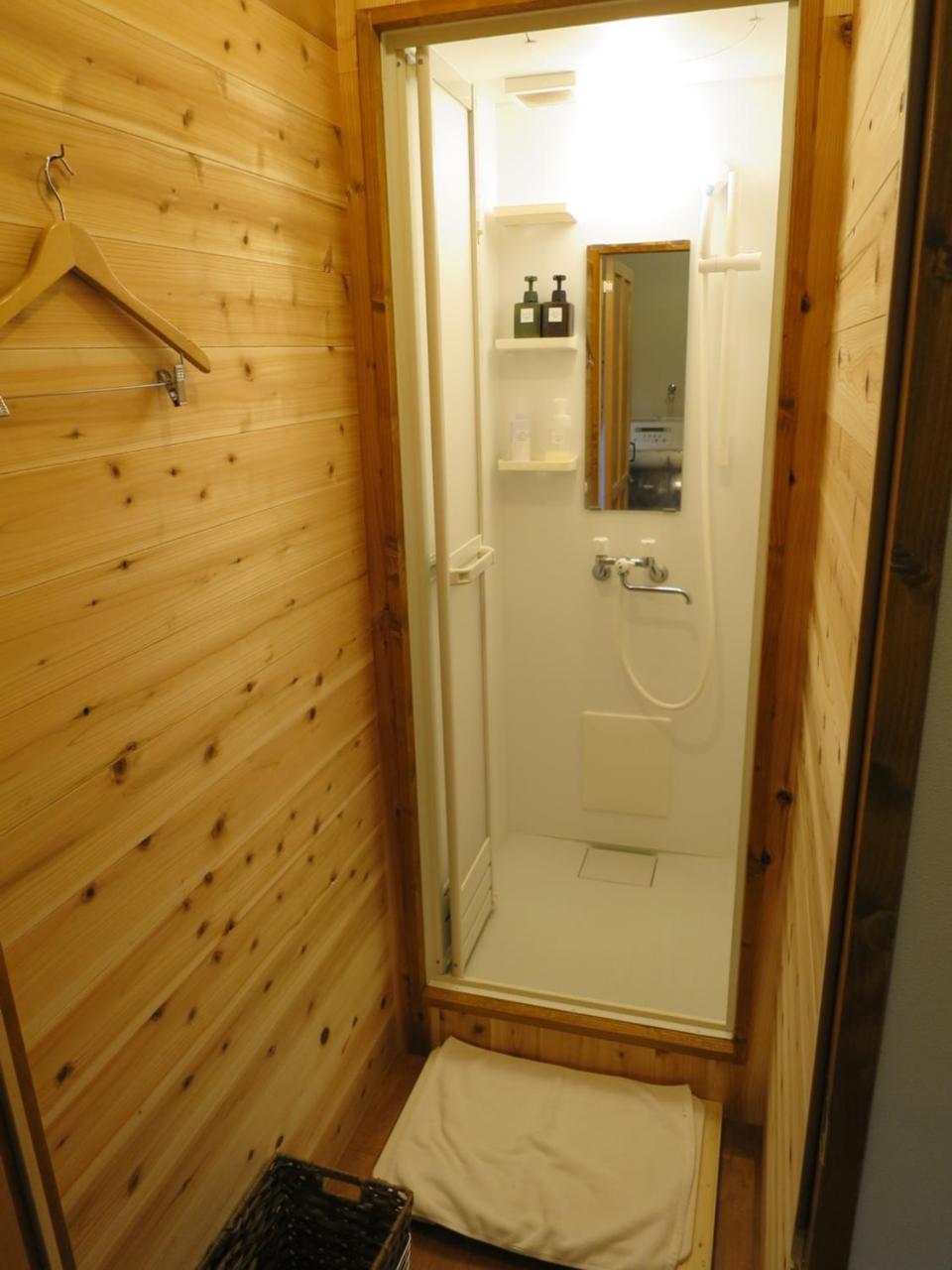 Guest House Roji To Akari Naoshima Exterior photo